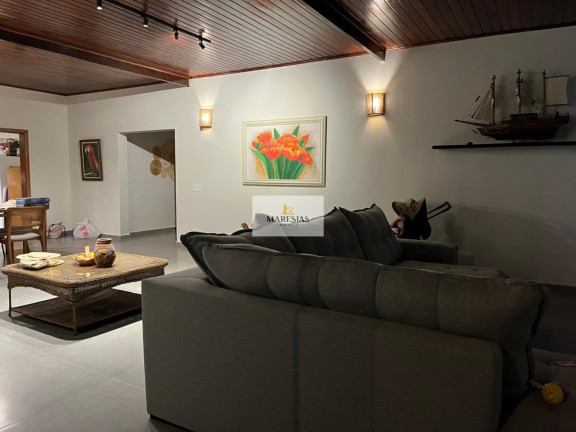Imagem Casa com 6 Quartos à Venda, 260 m² em Fortaleza - Ubatuba Imagem Casa com 6 Quartos à Venda, 260 m² em Fortaleza - Ubatuba