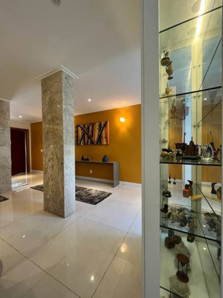 Imagem Casa com 4 Quartos à Venda, 320 m² em Pousada Dos Bandeirantes - Carapicuíba Imagem Casa com 4 Quartos à Venda, 320 m² em Pousada Dos Bandeirantes - Carapicuíba