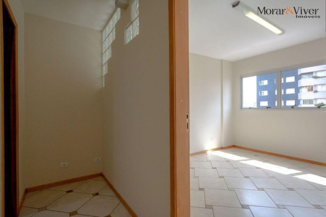 Imagem Imóvel Comercial à Venda, 32 m² em Centro - Curitiba Imagem Imóvel Comercial à Venda, 32 m² em Centro - Curitiba