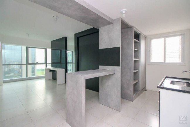 Imagem Imóvel com 1 Quarto à Venda, 46 m² em Praia De Belas - Porto Alegre Imagem Imóvel com 1 Quarto à Venda, 46 m² em Praia De Belas - Porto Alegre