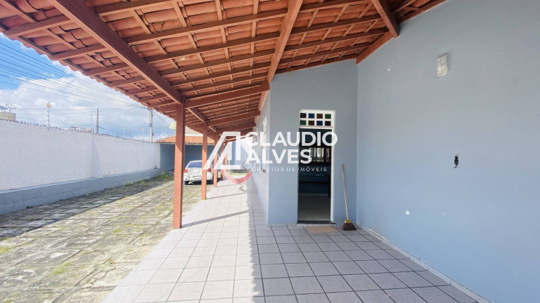 Imagem Casa com 5 Quartos à Venda, 200 m² em São João - Feira De Santana