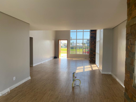 Imagem Casa com 3 Quartos à Venda, 237 m² em Torres - Torres Imagem Casa com 3 Quartos à Venda, 237 m² em Torres - Torres