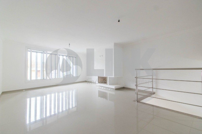 Imagem Sobrado com 3 Quartos à Venda, 220 m² em Jardim Sabará - Porto Alegre