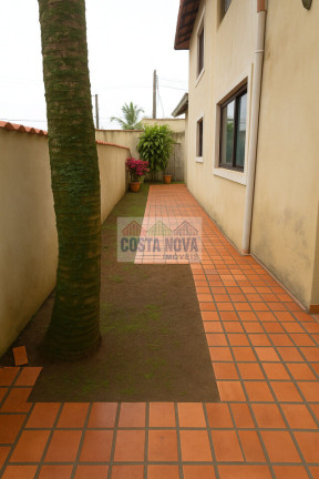 Imagem Casa com 3 Quartos à Venda, 214 m² em Nova Itanhaém - Itanhaém Imagem Casa com 3 Quartos à Venda, 214 m² em Nova Itanhaém - Itanhaém