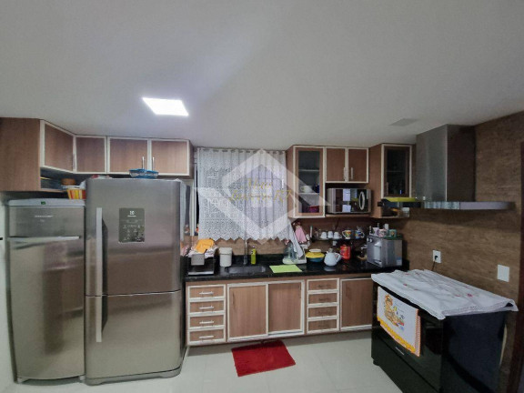 Imagem Casa com 4 Quartos à Venda, 180 m² em Piratininga - Niterói Imagem Casa com 4 Quartos à Venda, 180 m² em Piratininga - Niterói