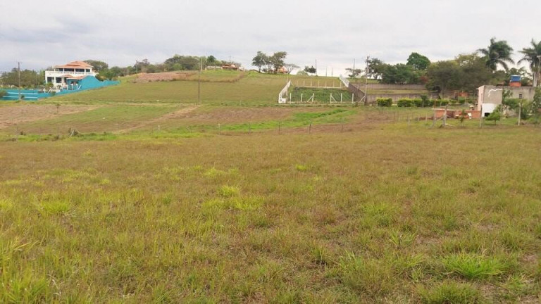 Terreno à Venda, 1.907 m² em Colinas De Porangaba - Porangaba