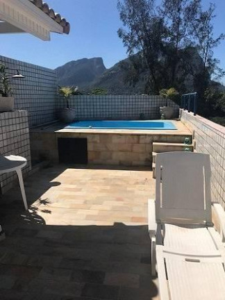 Imagem Cobertura com 3 Quartos à Venda, 240 m² em Barra Da Tijuca - Rio De Janeiro