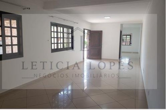 Casa com 4 Quartos para Alugar, 444 m² em Jardim Tereza Cristina - Jundiaí