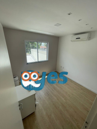 Imagem Casa com 4 Quartos à Venda, 190 m² em Mangabeira - Feira De Santana Imagem Casa com 4 Quartos à Venda, 190 m² em Mangabeira - Feira De Santana