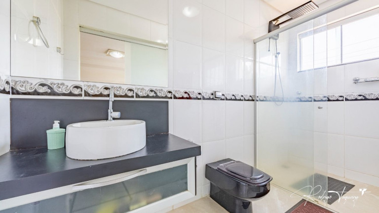 Imagem Casa de Condomínio com 3 Quartos à Venda, 250 m² em Loteamento Portal Do Sol I - Goiânia