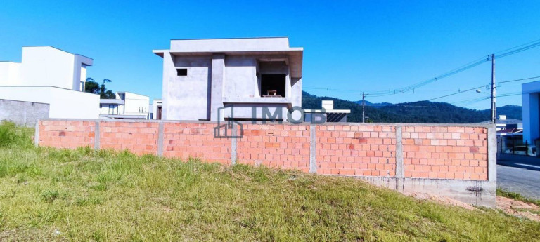 Imagem Casa com 4 Quartos à Venda, 217 m² em Jaraguá Esquerdo - Jaraguá Do Sul Imagem Casa com 4 Quartos à Venda, 217 m² em Jaraguá Esquerdo - Jaraguá Do Sul
