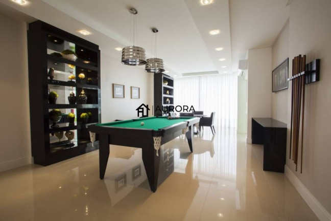 Imagem Apartamento com 3 Quartos à Venda, 131 m² em Centro - Balneário Camboriú Imagem Apartamento com 3 Quartos à Venda, 131 m² em Centro - Balneário Camboriú