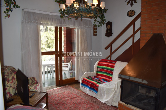 Imagem Imóvel com 4 Quartos à Venda, 161 m² em Região De Capivari - Campos Do Jordão Imagem Imóvel com 4 Quartos à Venda, 161 m² em Região De Capivari - Campos Do Jordão