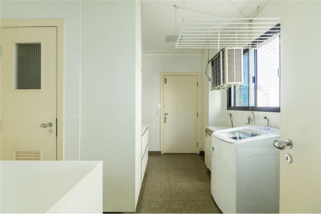 Imagem Imóvel com 3 Quartos à Venda, em Campo Belo - São Paulo Imagem Imóvel com 3 Quartos à Venda, em Campo Belo - São Paulo