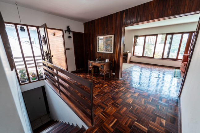 Imagem Casa com 5 Quartos à Venda, 259 m² em Jardim Marajoara - São Paulo Imagem Casa com 5 Quartos à Venda, 259 m² em Jardim Marajoara - São Paulo