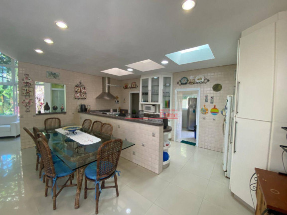 Imagem Casa com 4 Quartos à Venda, 410 m² em Riviera Módulo 21 - Bertioga Imagem Casa com 4 Quartos à Venda, 410 m² em Riviera Módulo 21 - Bertioga