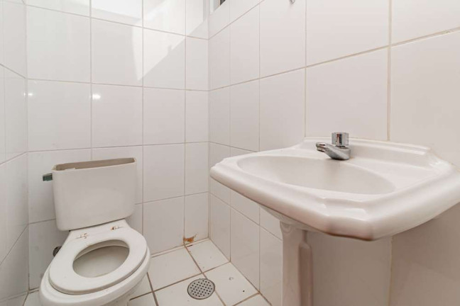 Imagem Imóvel com 3 Quartos à Venda, em Petrópolis - Porto Alegre Imagem Imóvel com 3 Quartos à Venda, em Petrópolis - Porto Alegre