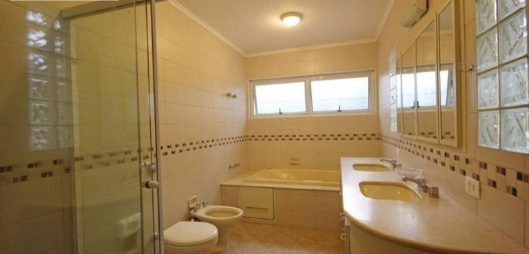 Imagem Casa com 3 Quartos à Venda, 380 m² em Alto De Pinheiros - São Paulo Imagem Casa com 3 Quartos à Venda, 380 m² em Alto De Pinheiros - São Paulo