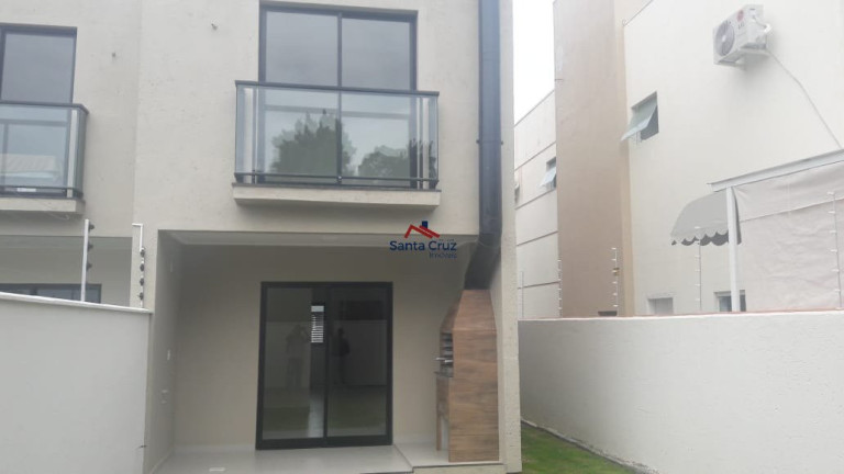 Imagem Sobrado com 2 Quartos à Venda, 150 m² em Ingleses Do Rio Vermelho - Florianópolis Imagem Sobrado com 2 Quartos à Venda, 150 m² em Ingleses Do Rio Vermelho - Florianópolis