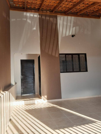 Casa com 2 Quartos à Venda, 5 m² em Jardim Itamarati - Botucatu