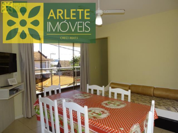 Imagem Apartamento com 2 Quartos para Alugar ou Temporada, 50 m² em Centro - Bombinhas