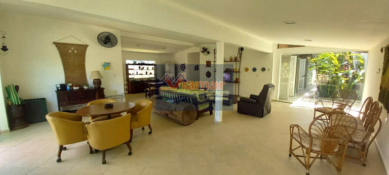 Imagem Casa com 4 Quartos à Venda, 213 m² em Jardim Virgínia - Guarujá Imagem Casa com 4 Quartos à Venda, 213 m² em Jardim Virgínia - Guarujá