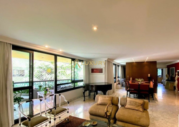 Imagem Imóvel com 4 Quartos à Venda, 230 m² em Lourdes - Belo Horizonte