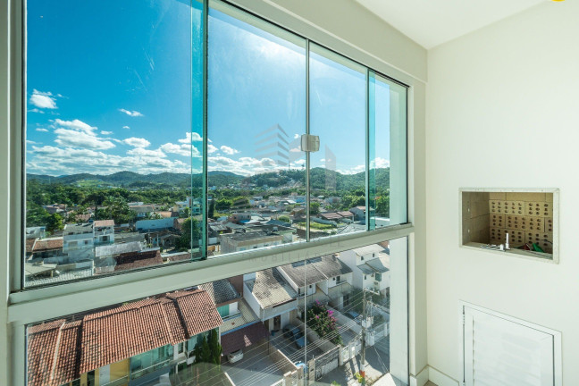 Imagem Apartamento com 2 Quartos à Venda, 67 m² em Centro - Camboriú