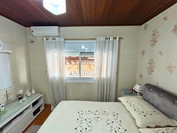 Imagem Casa com 3 Quartos à Venda, 225 m² em Jardim Das Flores - Osasco Imagem Casa com 3 Quartos à Venda, 225 m² em Jardim Das Flores - Osasco