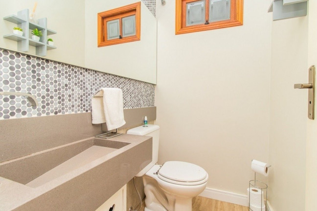 Imagem Imóvel com 2 Quartos à Venda, em Jardim Planalto - Porto Alegre Imagem Imóvel com 2 Quartos à Venda, em Jardim Planalto - Porto Alegre