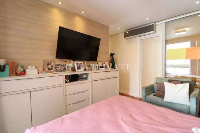 Imagem Cobertura com 3 Quartos à Venda, 216 m² em Vila Romana - São Paulo