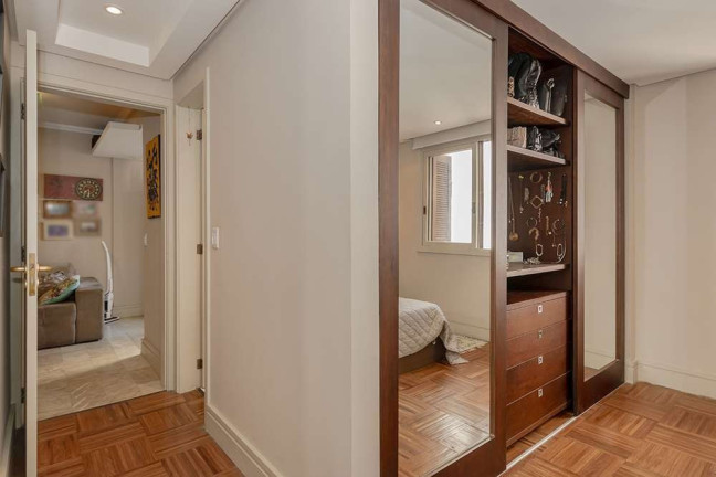 Imagem Apartamento com 2 Quartos à Venda, 5.000 m² em Auxiliadora - Porto Alegre Imagem Apartamento com 2 Quartos à Venda, 5.000 m² em Auxiliadora - Porto Alegre