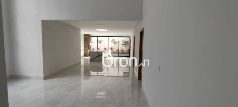 Imagem Casa com 4 Quartos à Venda, 220 m² em Residencial Goiânia Golfe Clube - Goiânia Imagem Casa com 4 Quartos à Venda, 220 m² em Residencial Goiânia Golfe Clube - Goiânia