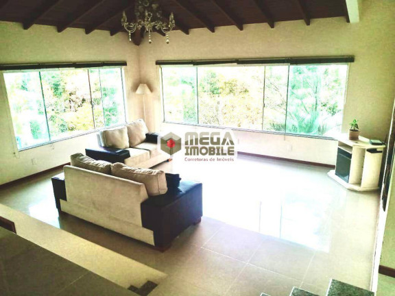 Imagem Casa com 4 Quartos à Venda, 225 m² em Trindade - Florianópolis Imagem Casa com 4 Quartos à Venda, 225 m² em Trindade - Florianópolis