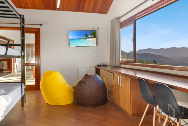 Imagem Casa com 4 Quartos à Venda, 910 m² em Centro - Campos Do Jordão Imagem Casa com 4 Quartos à Venda, 910 m² em Centro - Campos Do Jordão