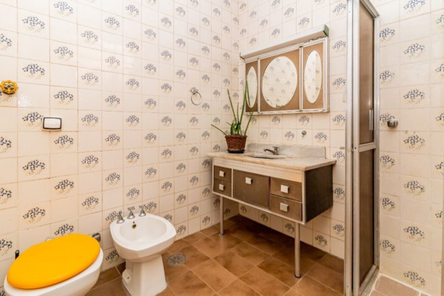 Imagem Imóvel com 2 Quartos à Venda, 64 m² em Petrópolis - Porto Alegre