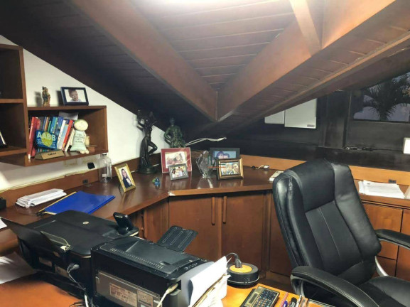 Imagem Casa com 4 Quartos à Venda, 883 m² em Itaipu - Niterói Imagem Casa com 4 Quartos à Venda, 883 m² em Itaipu - Niterói