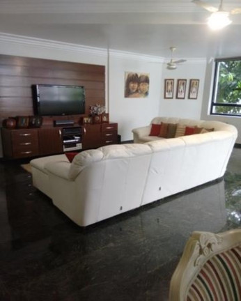 Imagem Apartamento com 3 Quartos à Venda, 188 m² em Pitangueiras - Guarujá