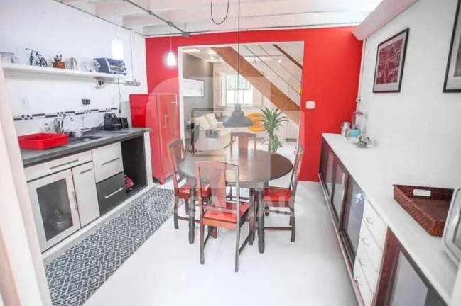 Imagem Casa com 2 Quartos à Venda, 110 m² em Pinheiros - São Paulo Imagem Casa com 2 Quartos à Venda, 110 m² em Pinheiros - São Paulo