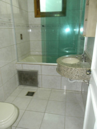 Imagem Imóvel com 3 Quartos à Venda, 228 m² em Passo Da Areia - Porto Alegre Imagem Imóvel com 3 Quartos à Venda, 228 m² em Passo Da Areia - Porto Alegre