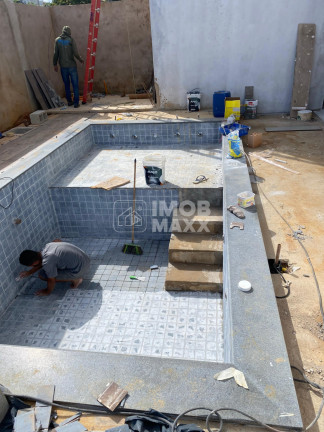 Imagem Casa de Condomínio com 4 Quartos à Venda, 273 m² em Setor Fumal - Luziânia