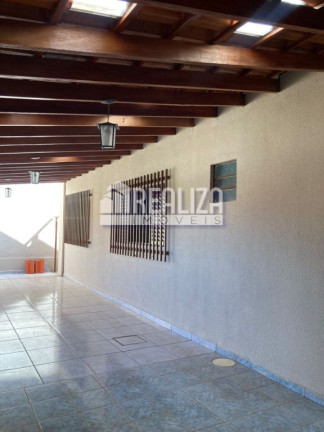Imagem Casa com 4 Quartos à Venda, 250 m² em Boa Vista - Uberaba