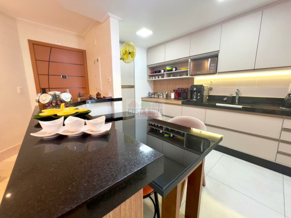 Imagem Apartamento com 2 Quartos à Venda, 102 m²