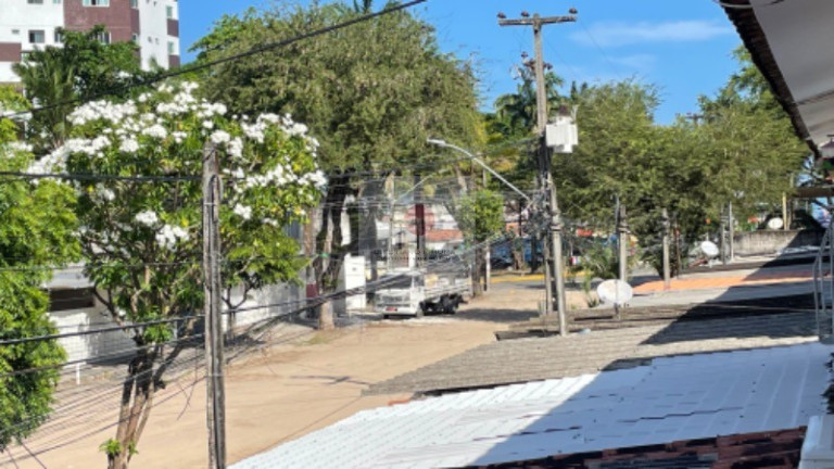 Imagem Casa com 2 Quartos à Venda, 120 m² em Imbiribeira - Recife