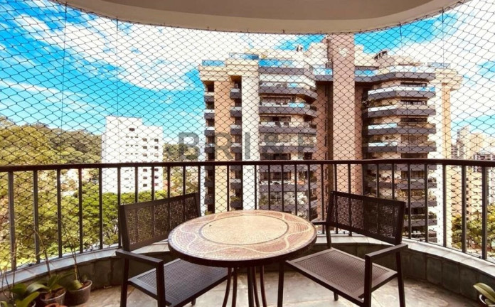 Imagem Apartamento com 3 Quartos à Venda, 247 m² em Real Parque - São Paulo Imagem Apartamento com 3 Quartos à Venda, 247 m² em Real Parque - São Paulo