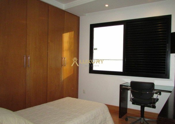 Imagem Imóvel com 4 Quartos à Venda, 176 m² em Belvedere - Belo Horizonte