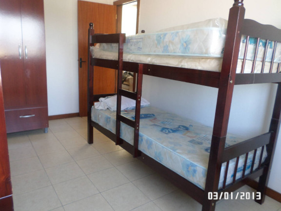 Imagem Apartamento com 2 Quartos à Venda, 69 m² em Vila Capri - Araruama