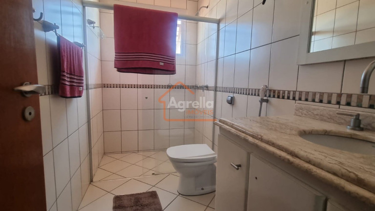 Imagem Casa com 2 Quartos à Venda, 180 m² em Parque Jardim Murayama - Mogi Mirim Imagem Casa com 2 Quartos à Venda, 180 m² em Parque Jardim Murayama - Mogi Mirim