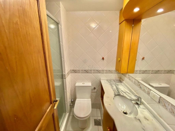 Imagem Casa com 4 Quartos à Venda, 317 m² em Tristeza - Porto Alegre Imagem Casa com 4 Quartos à Venda, 317 m² em Tristeza - Porto Alegre