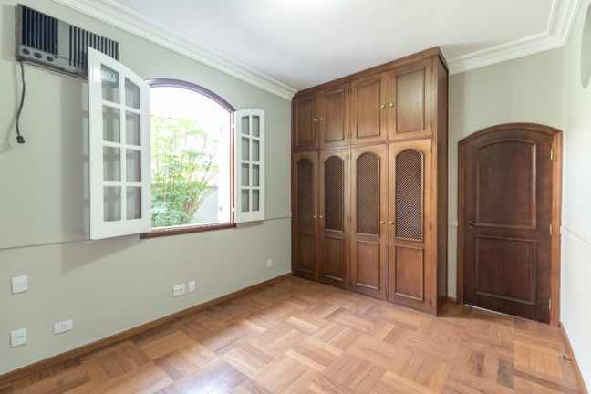 Imagem Casa com 6 Quartos à Venda, 670 m² em Ribeirânia - Ribeirão Preto